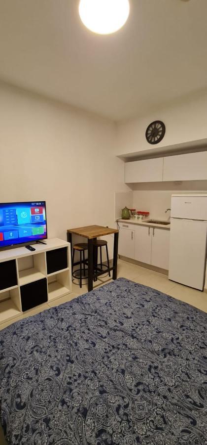Apartament דירת חדר יפה ונעימה באיזור פסטורלי ושקט Zichron Ja’akow Zewnętrze zdjęcie