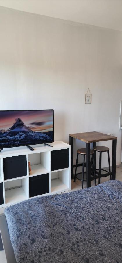 Apartament דירת חדר יפה ונעימה באיזור פסטורלי ושקט Zichron Ja’akow Zewnętrze zdjęcie